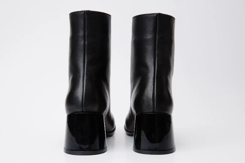 The Tackle Black Leather Block Heel Women Boot