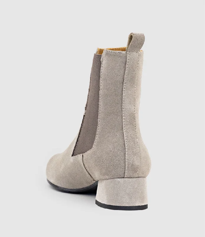 ZEBE35 Pointed Ankle Boot with Gusset in Taupe Suede