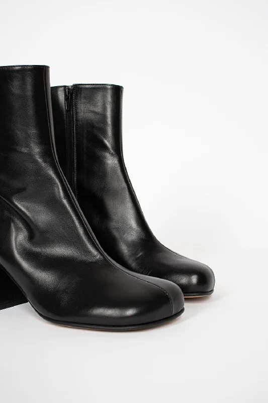 Heeled Half Boot Black