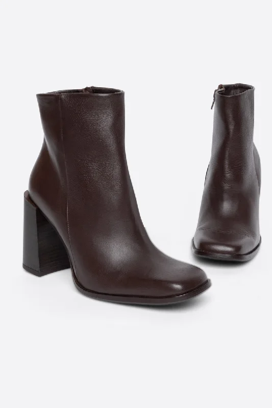 Passage Heeled Boot