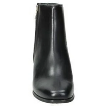 Pitillos Black Heeled Boot