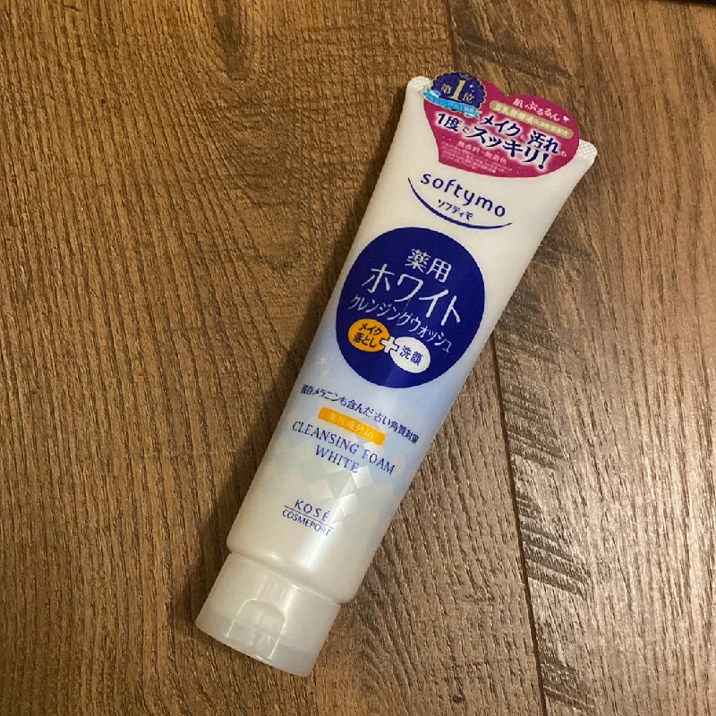 Softymo Cleansing Foam White